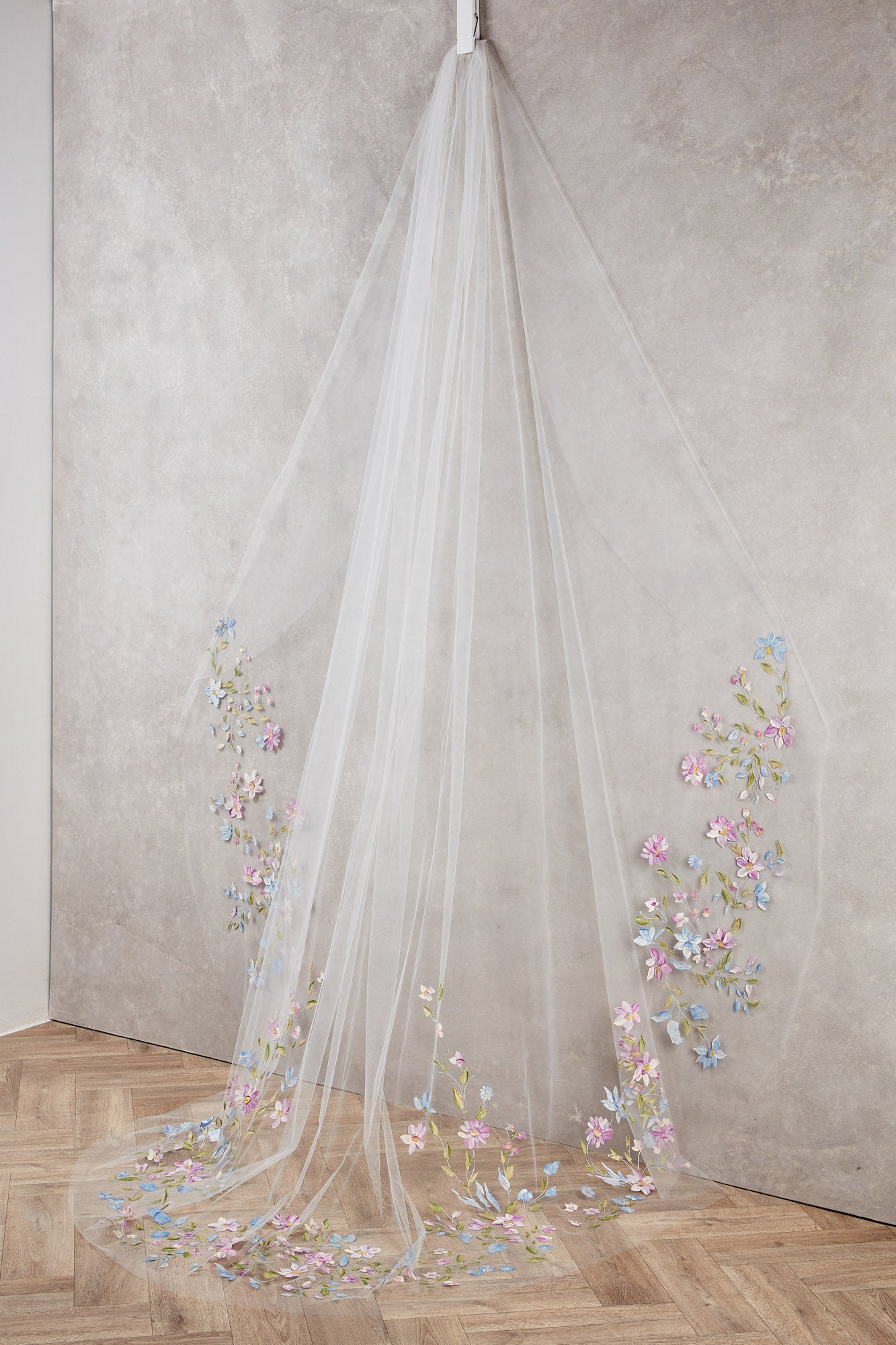 Valentina Veil (Multi)