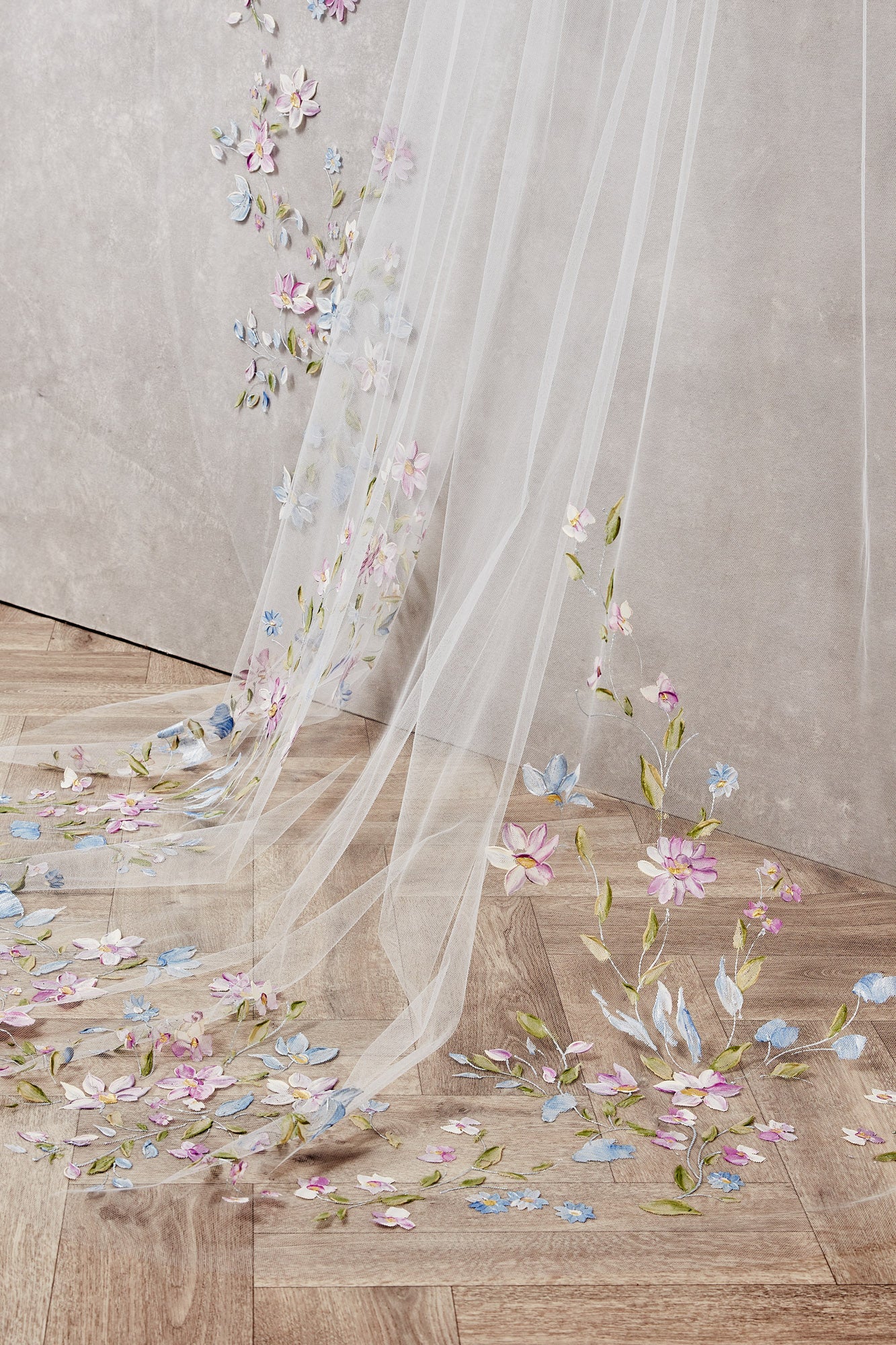 Valentina Veil (Multi)