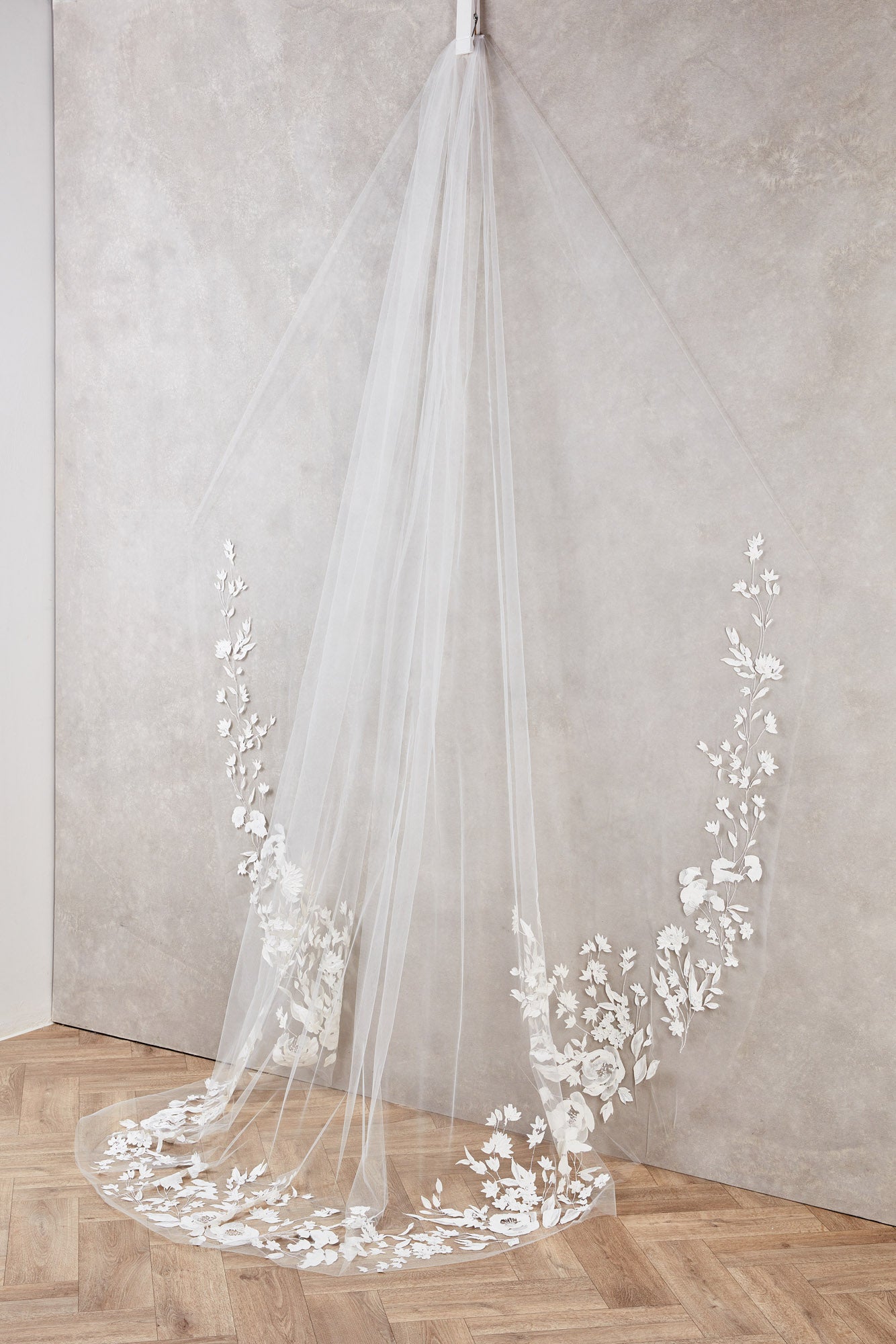 Lottie Veil