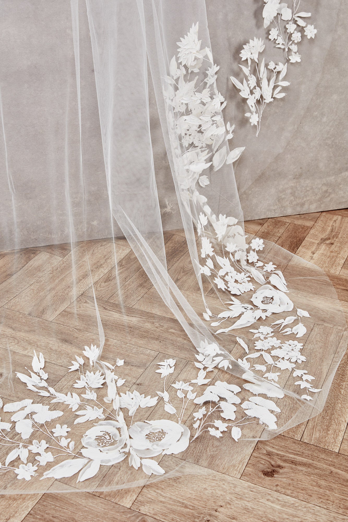 Lottie Veil