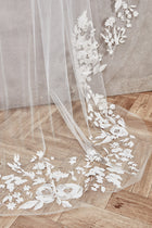Lottie Veil