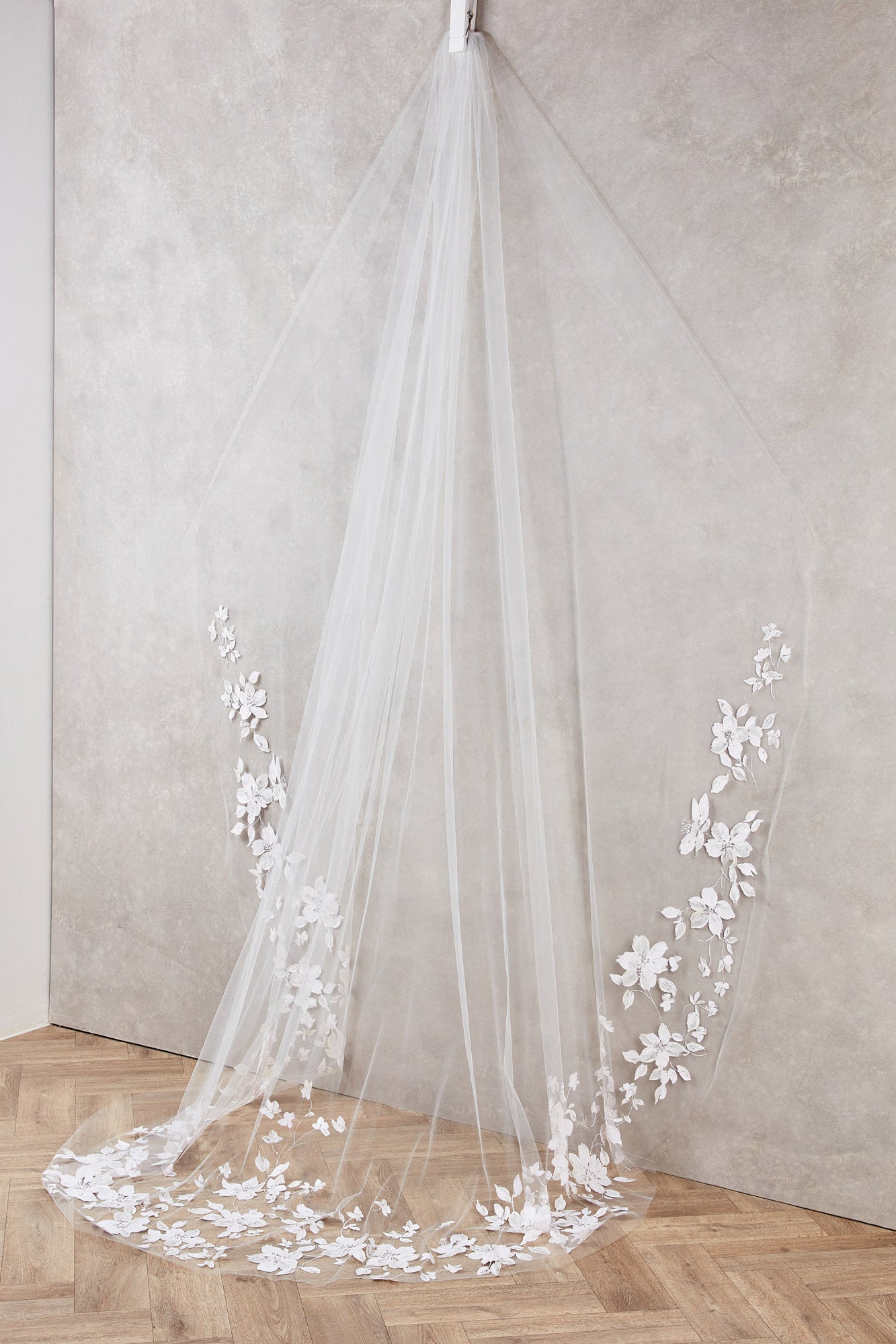 Lily Veil