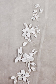 Lily Veil