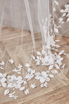 Lily Veil