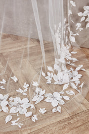 Lily Veil