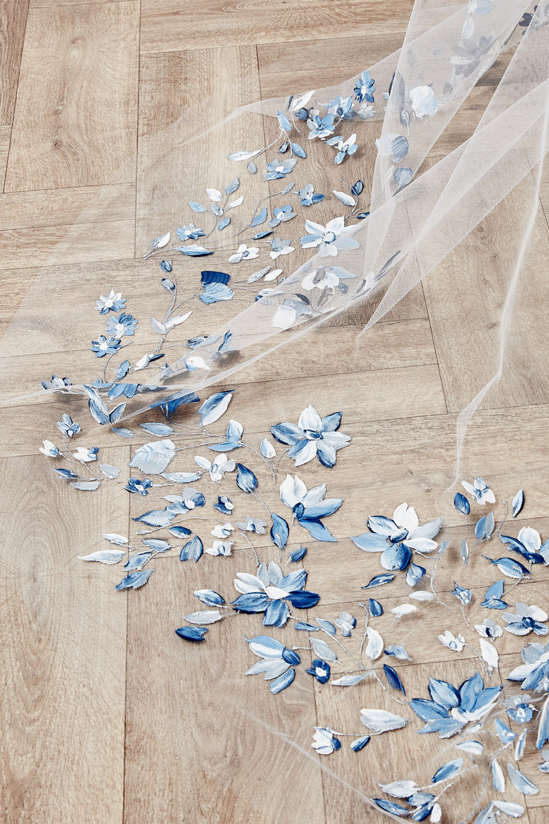 Valentina Veil (Blue)