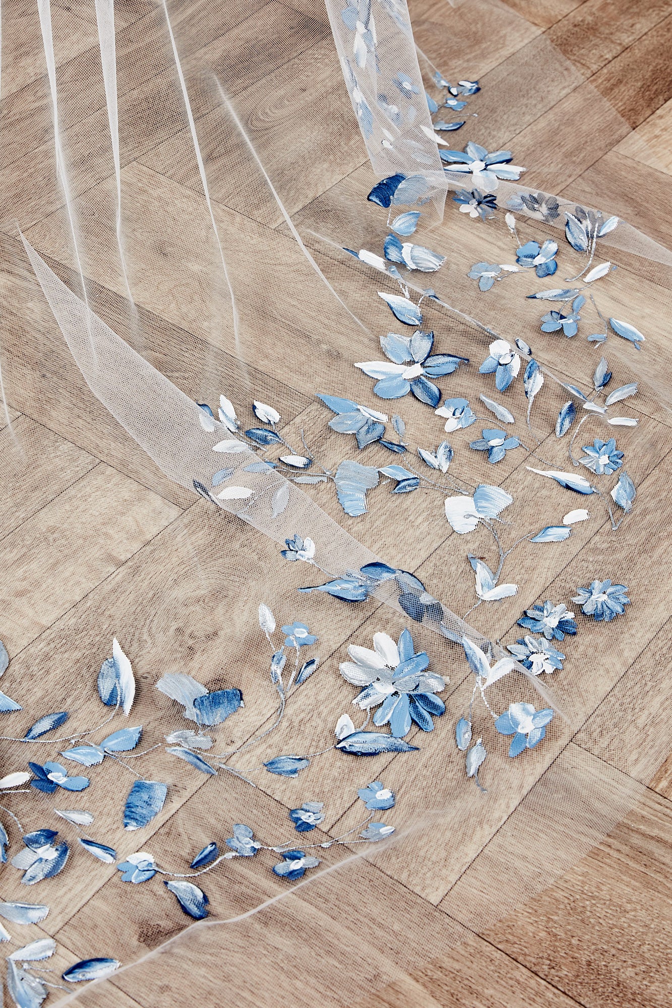 Valentina Veil (Blue)