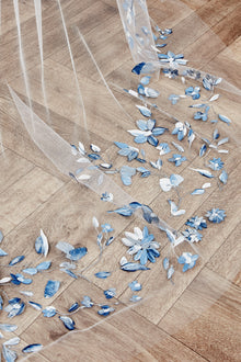 Valentina Veil (Blue)