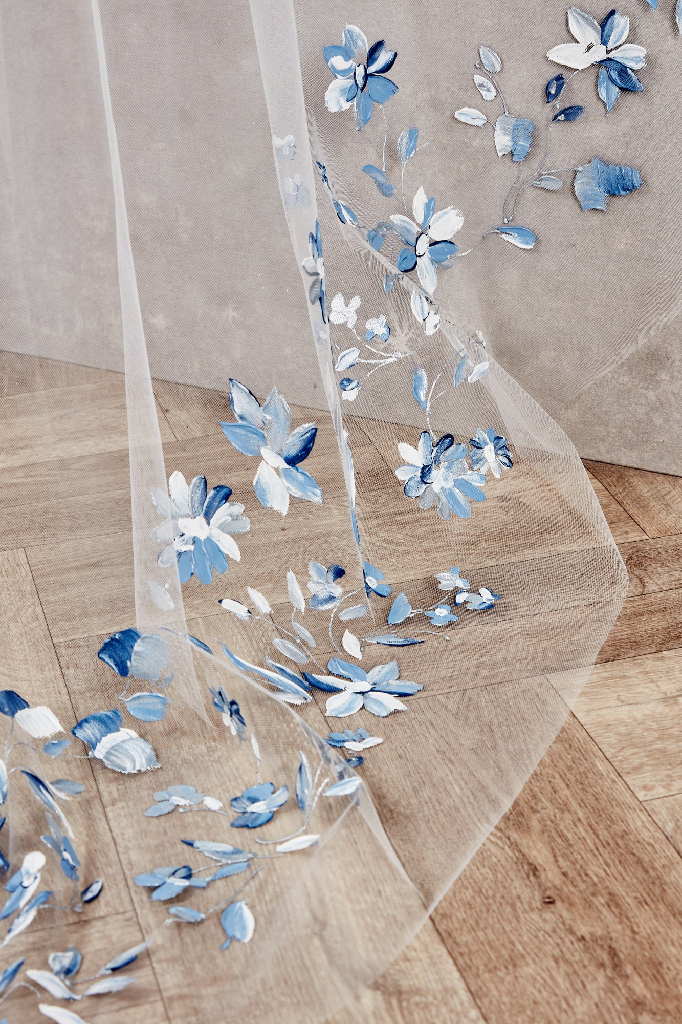 Valentina Veil (Blue)