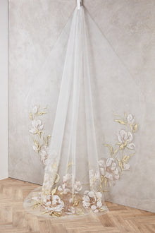 Julia Veil