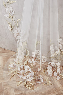 Julia Veil