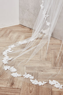 Sydney Veil